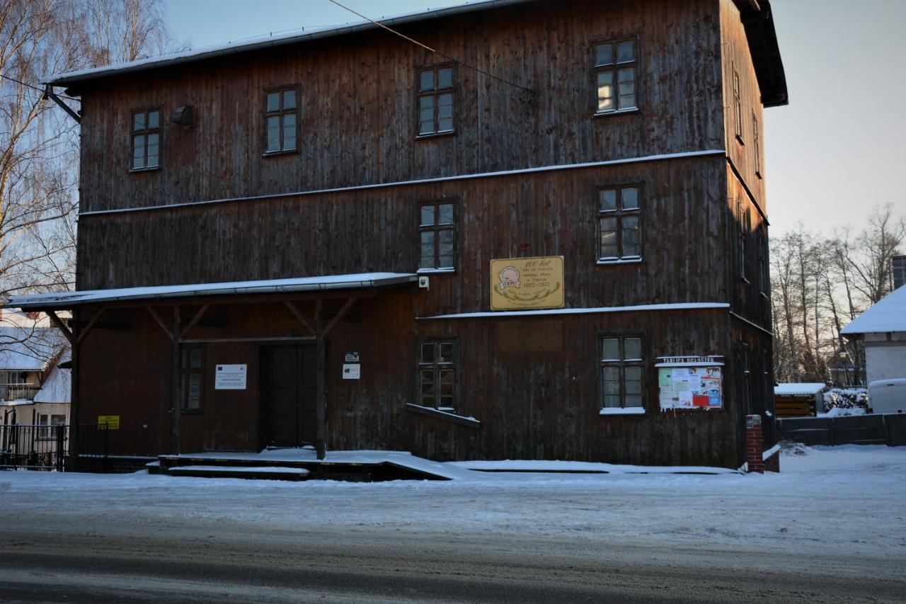 Baza Lipuszヴィラ エクステリア 写真